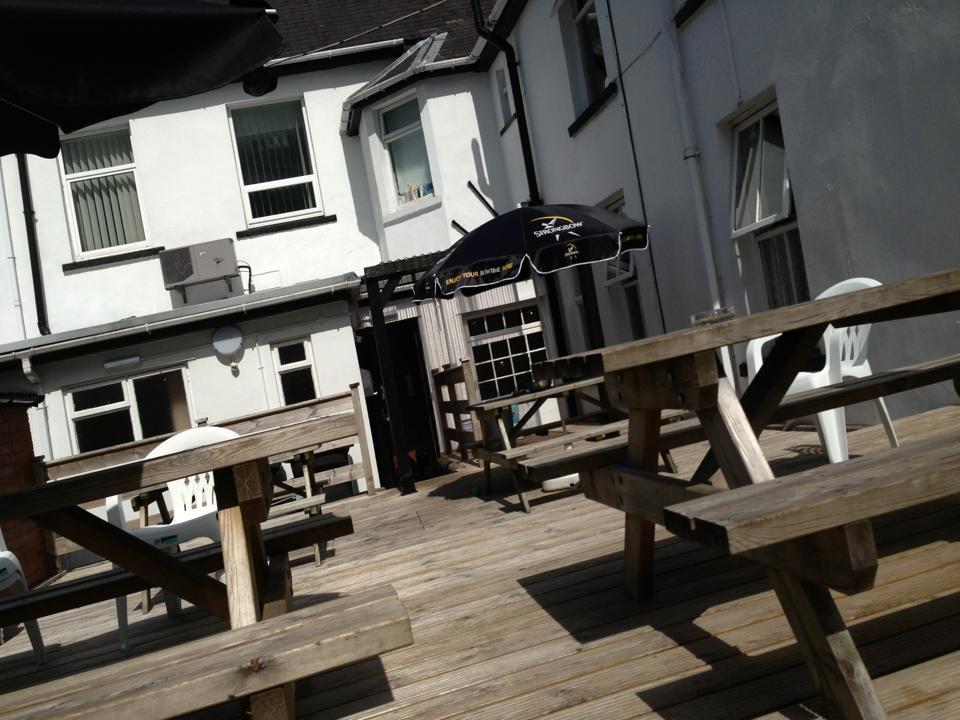 Bed and Breakfast Coach & Horses à Tredegar Extérieur photo