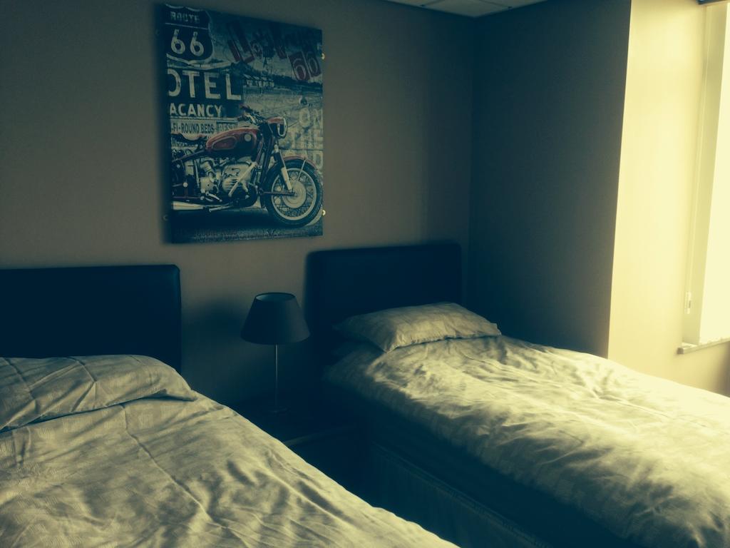 Bed and Breakfast Coach & Horses à Tredegar Extérieur photo